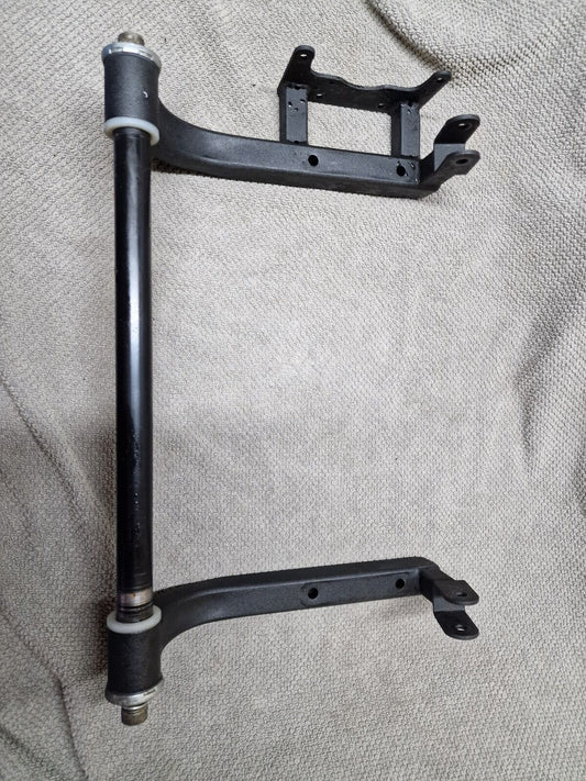 Drive Heartway Aviator Rear Subframe Arms And Bushes